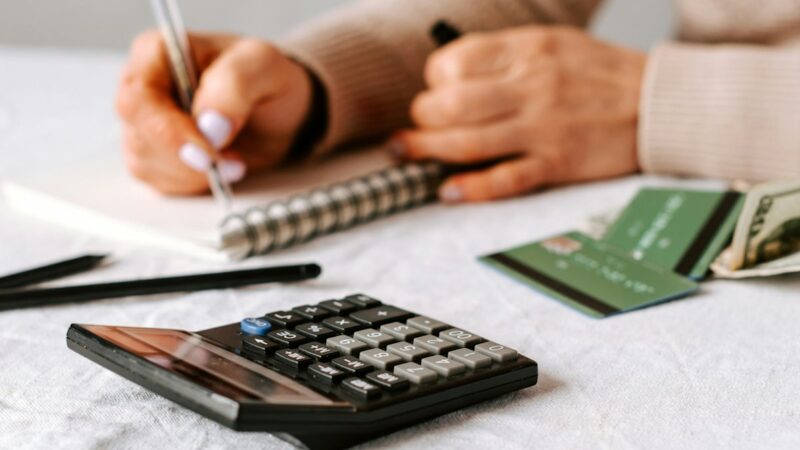 Como Construir uma Reserva de Emergência Sem Sofrimento