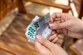 Como Economizar Dinheiro Ganhando Pouco: Guia Prático em 2026