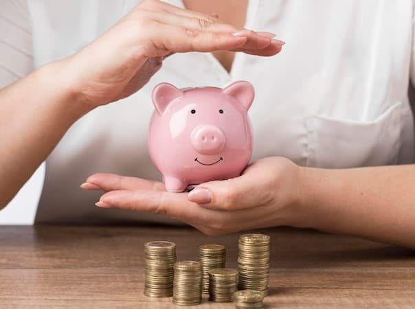 Como Economizar Dinheiro Mesmo Ganhando Pouco em 2026