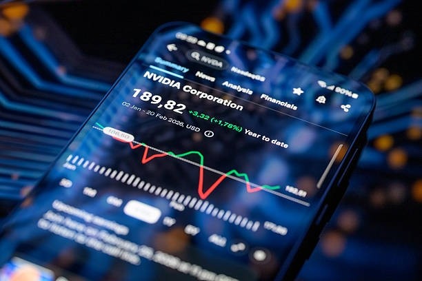 Tarifas, IA e Volatilidade: Por Que o Mercado Está Tão Instável?