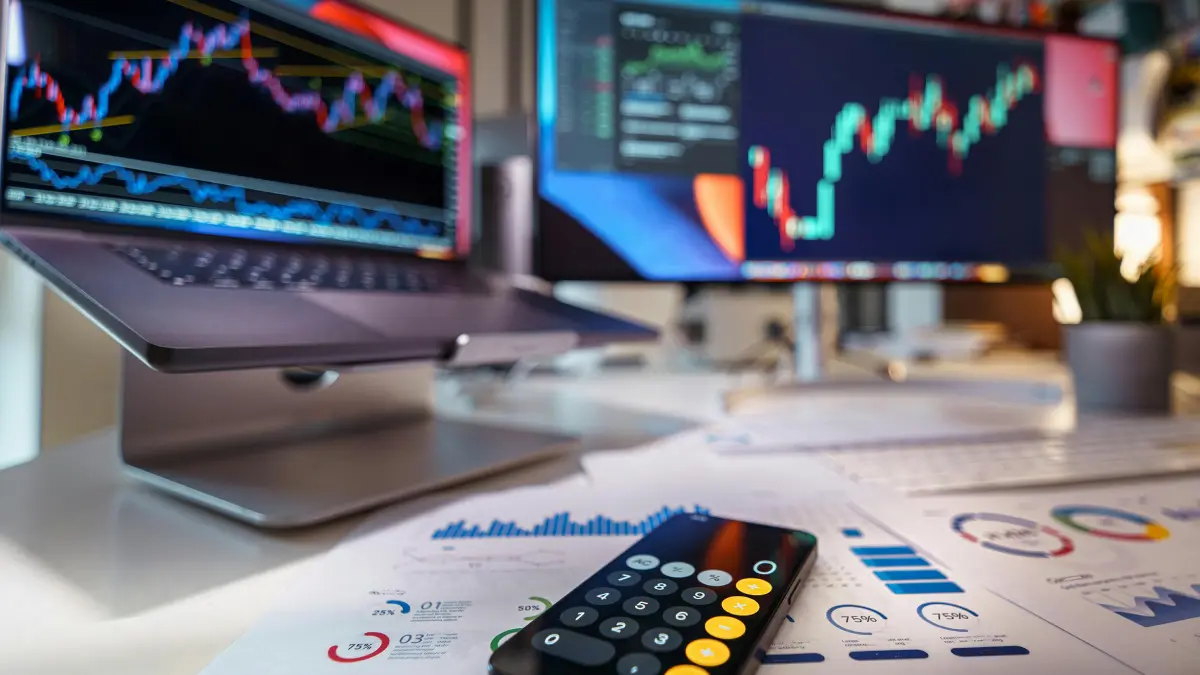 Investidores Estrangeiros Estão Voltando ao Brasil: O Que Comprar Agora?